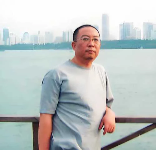 胡老溪老师的照片，单击鼠标查看大图！